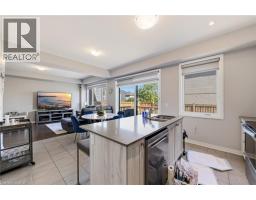 8 PINNACLE Court - 16