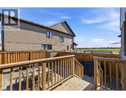8 PINNACLE Court - 41