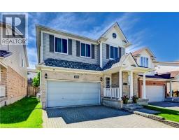 699 COMMONWEALTH Crescent - 1
