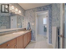 699 COMMONWEALTH Crescent - 24