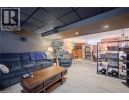 699 COMMONWEALTH Crescent - 33