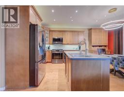 699 COMMONWEALTH Crescent - 9