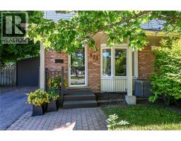 925 ELGIN Street N - 1