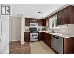 925 ELGIN Street N - 14