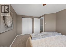 925 ELGIN Street N - 21