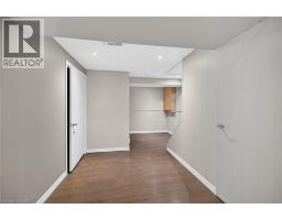 925 ELGIN Street N - 31