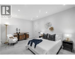 65 EDGECROFT Road - 39