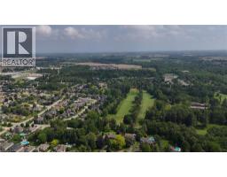 152 MCCALL Crescent - 18