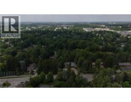 152 MCCALL Crescent - 19