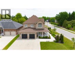 11 AITKEN Court - 2