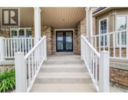 11 AITKEN Court - 7