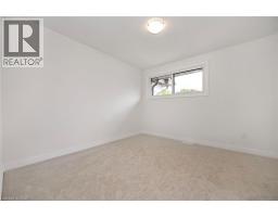 81 WOODMAN Drive N - 11