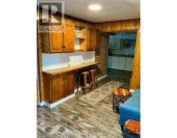 7 WILLOW Avenue - 10