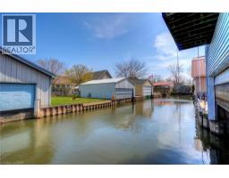 7 WILLOW Avenue - 35