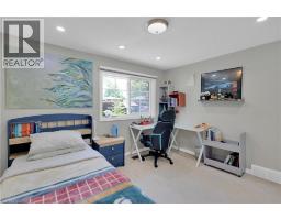 64 WOODVIEW Crescent - 25