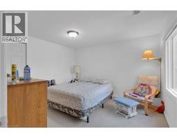 64 WOODVIEW Crescent - 41