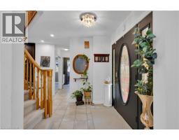 64 WOODVIEW Crescent - 6