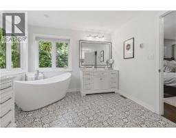 3346 STOCKSBRIDGE Avenue - 25