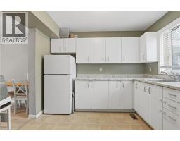 255 NORTHLAKE Drive UnitNo. 15 - 5