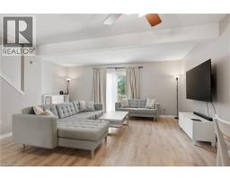 255 NORTHLAKE Drive UnitNo. 15 - 9