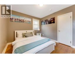 90 ARLINGTON Boulevard - 18