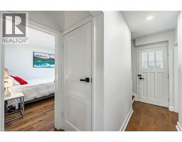 7 PUTNEY Road - 18