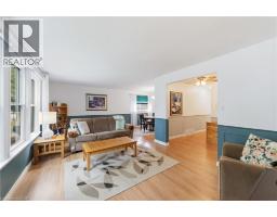 644 LOMOND Crescent - 11