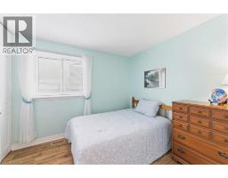 644 LOMOND Crescent - 18