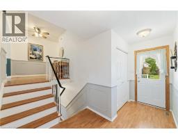 644 LOMOND Crescent - 5