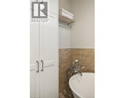 100 BEDDOE Drive UnitNo. 21 - 27