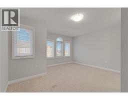 53 AQUARIUS Crescent - 14
