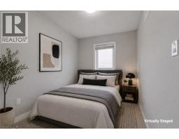 53 AQUARIUS Crescent - 21