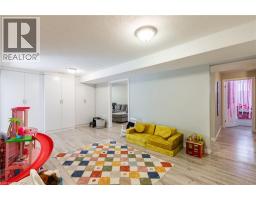 907 DOON VILLAGE Road - 23