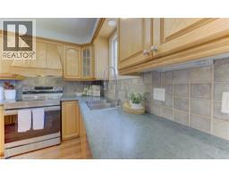 55 SOUTHWOOD Drive - 10