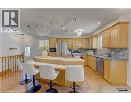 55 SOUTHWOOD Drive - 8