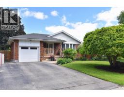 7 MONARCH Court - 1