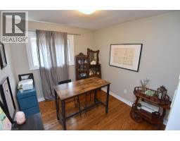 7 MONARCH Court - 21