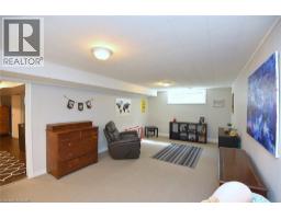 7 MONARCH Court - 25