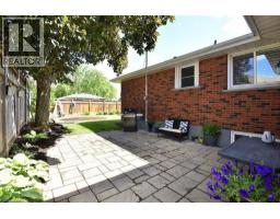 7 MONARCH Court - 31