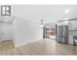 12 MAIN Street W - 14