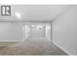 12 MAIN Street W - 27