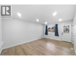 12 MAIN Street W - 4