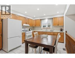 6 ROYCE Avenue - 14