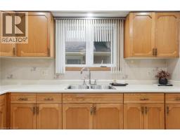6 ROYCE Avenue - 15