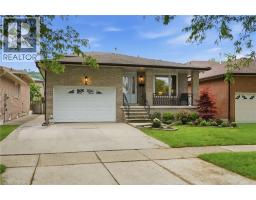 6 ROYCE Avenue - 2