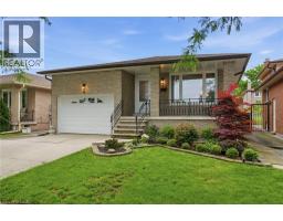 6 ROYCE Avenue - 3