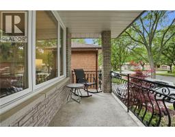 6 ROYCE Avenue - 4