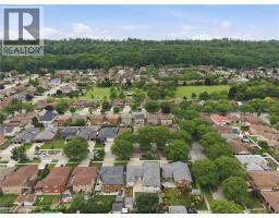 6 ROYCE Avenue - 49