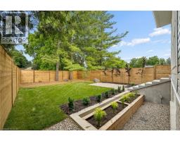 82 CHALMERS Street N - 45