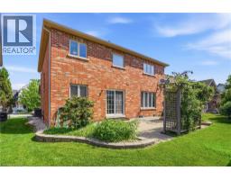 33 STEVENS Drive - 35